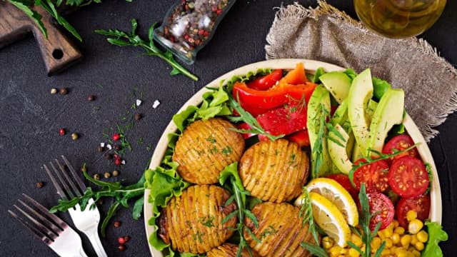 Jak ułożyć dietę wegetariańską, aby uniknąć niedoborów i cieszyć się zdrowiem Jak ułożyć dietę wegetariańską, aby uniknąć niedoborów i cieszyć się zdrowiem